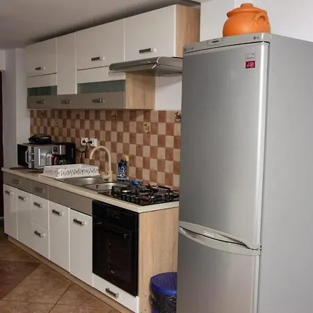 Casa 3*
